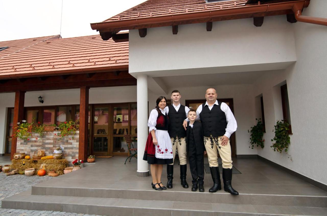 Patakmenti Panzio Spa 코룬드 외부 사진